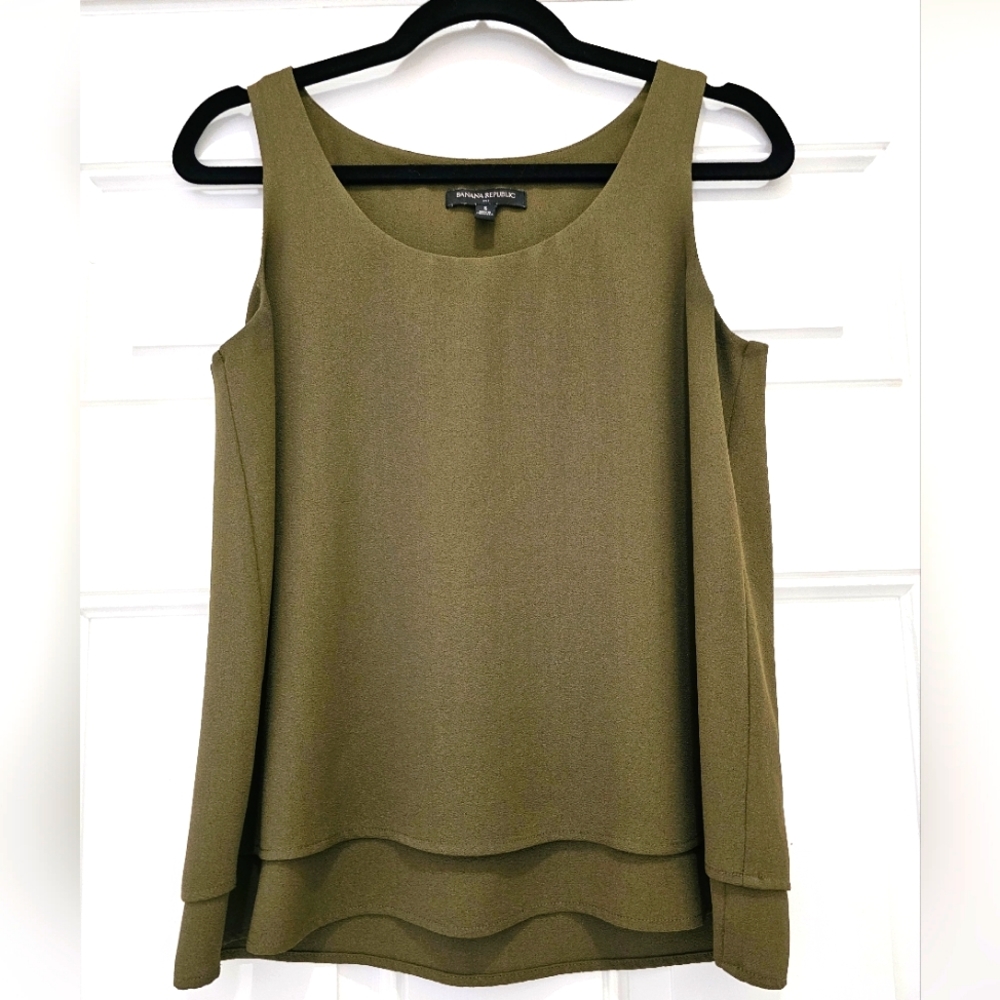 Banana Republic Size Small Olive Green Layered Tank